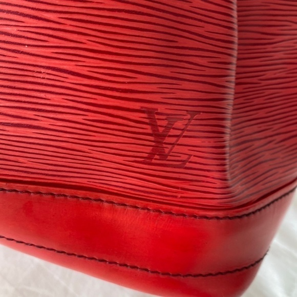 Louis Vuitton Red Epi Leather Noe GM Like New - Picture 12 of 17